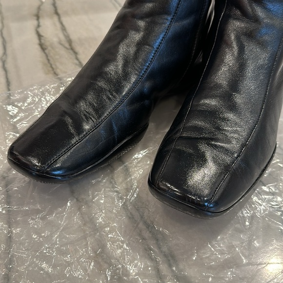 Authentic Prada women’s booties purchased in Italy 2000 - Picture 5 of 9